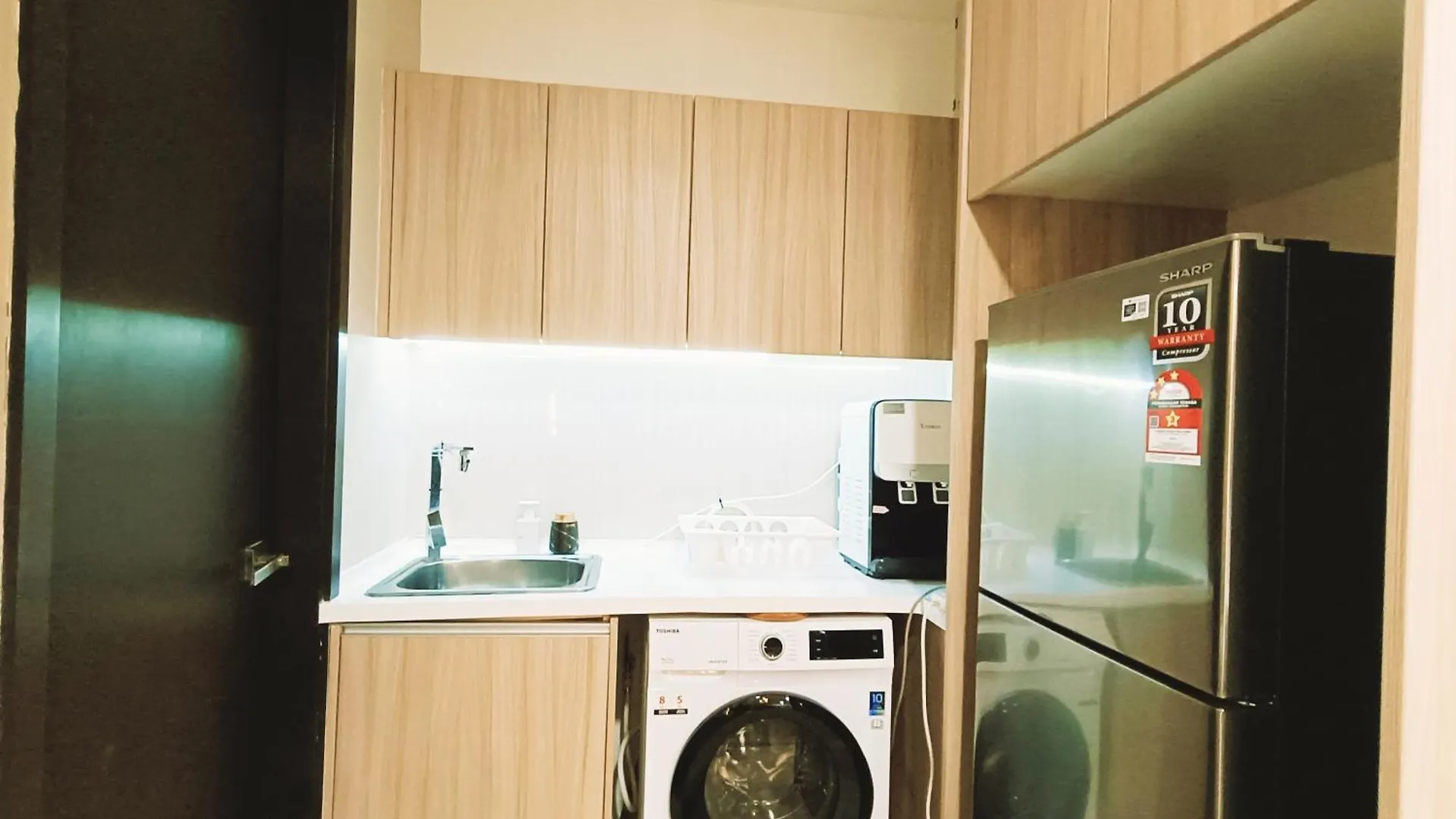 Apartment 8 Kuala Lumpur City For 4 To 10 Pax Of 4 Bedrooms And 3 Bathrooms Near Klcc