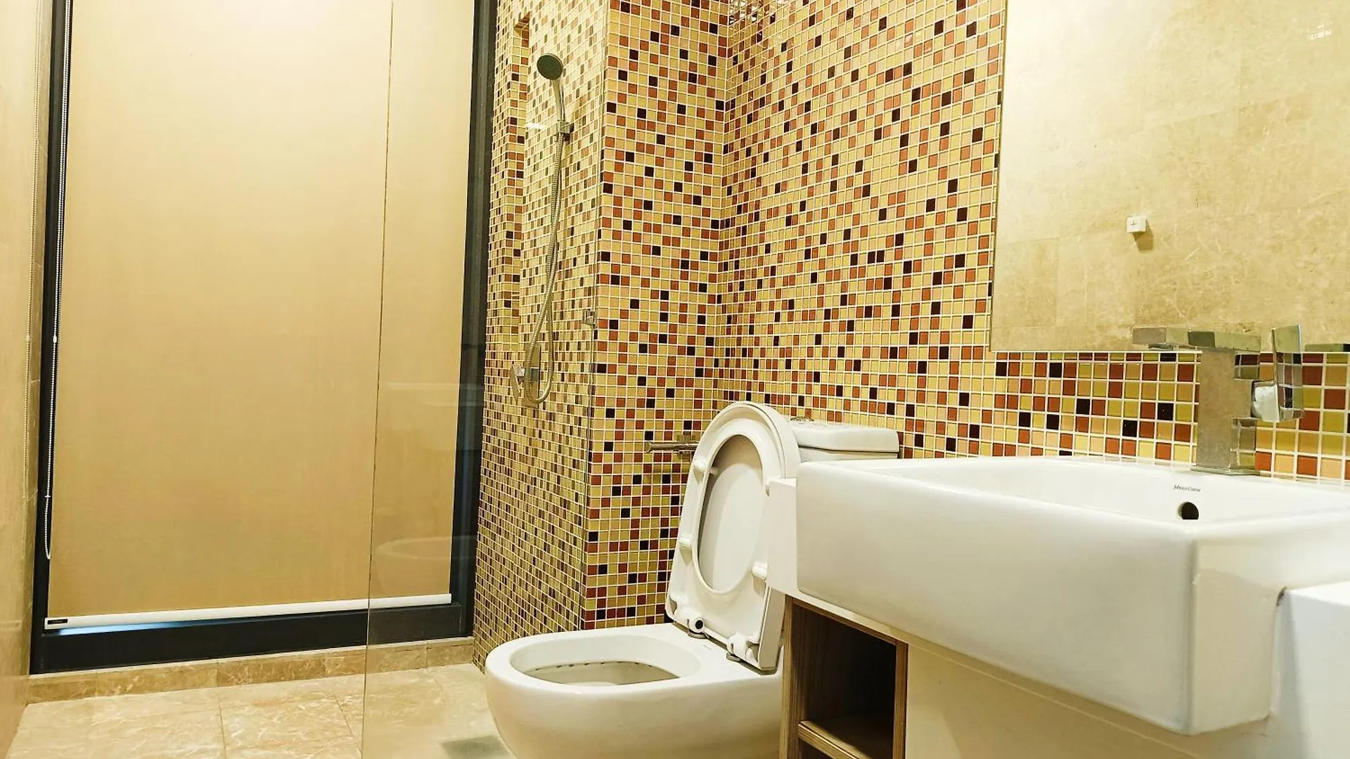 8 Kuala Lumpur City For 4 To 10 Pax Of 4 Bedrooms And 3 Bathrooms Near Klcc 0*,