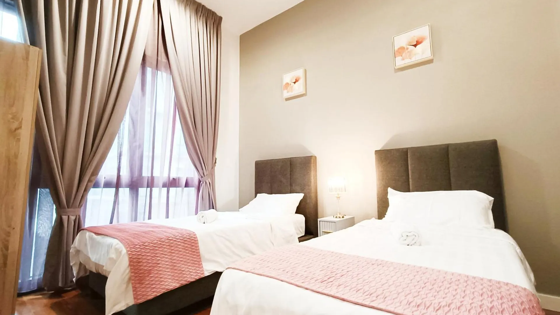 8 Kuala Lumpur City For 4 To 10 Pax Of 4 Bedrooms And 3 Bathrooms Near Klcc Apartment